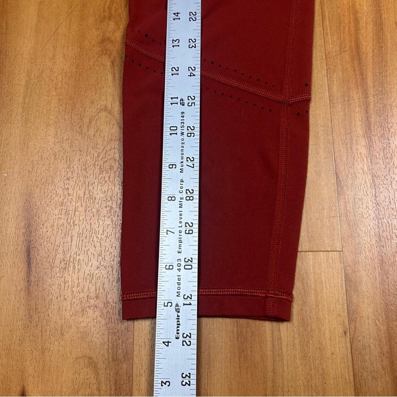 Athleta It's A Wrap 7/8 Tight Warm Orange Perforated High Rise Leggings SZ L - Picture 10 of 12